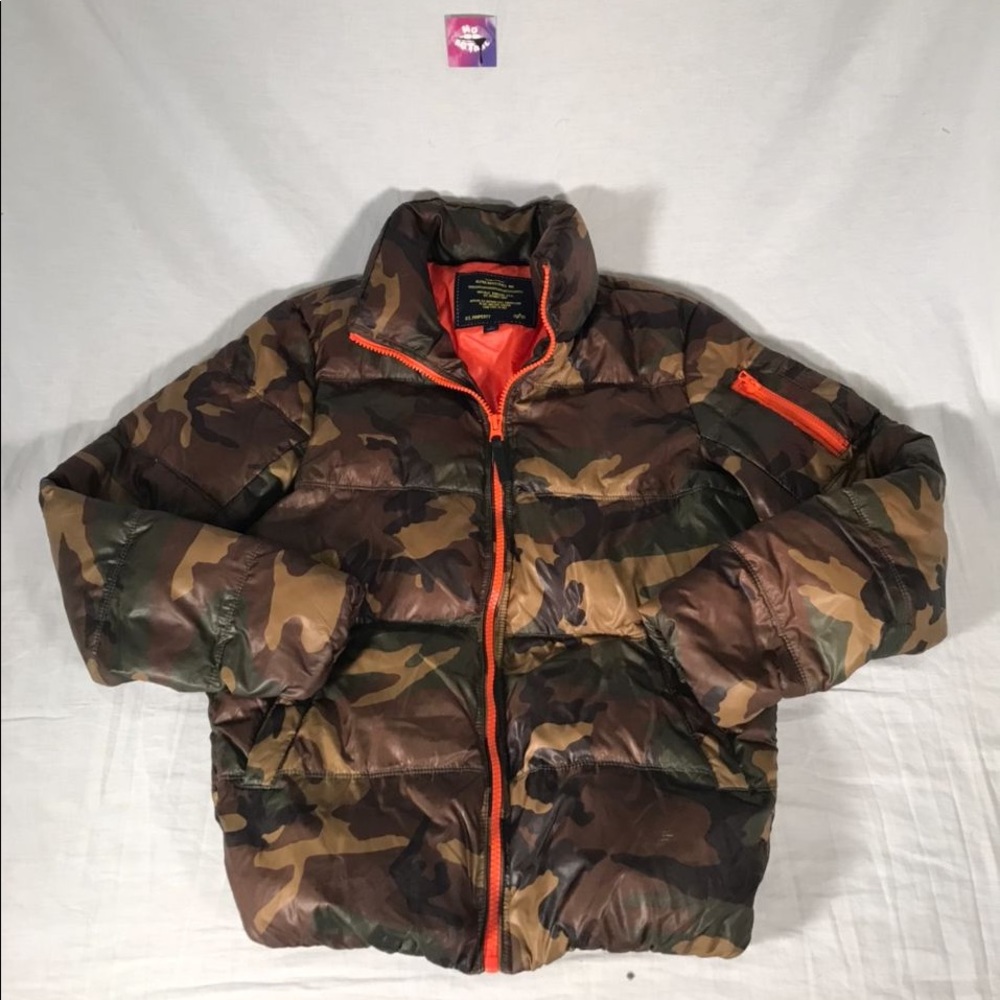 Alpha Industries Camo Down Puffer Jacket